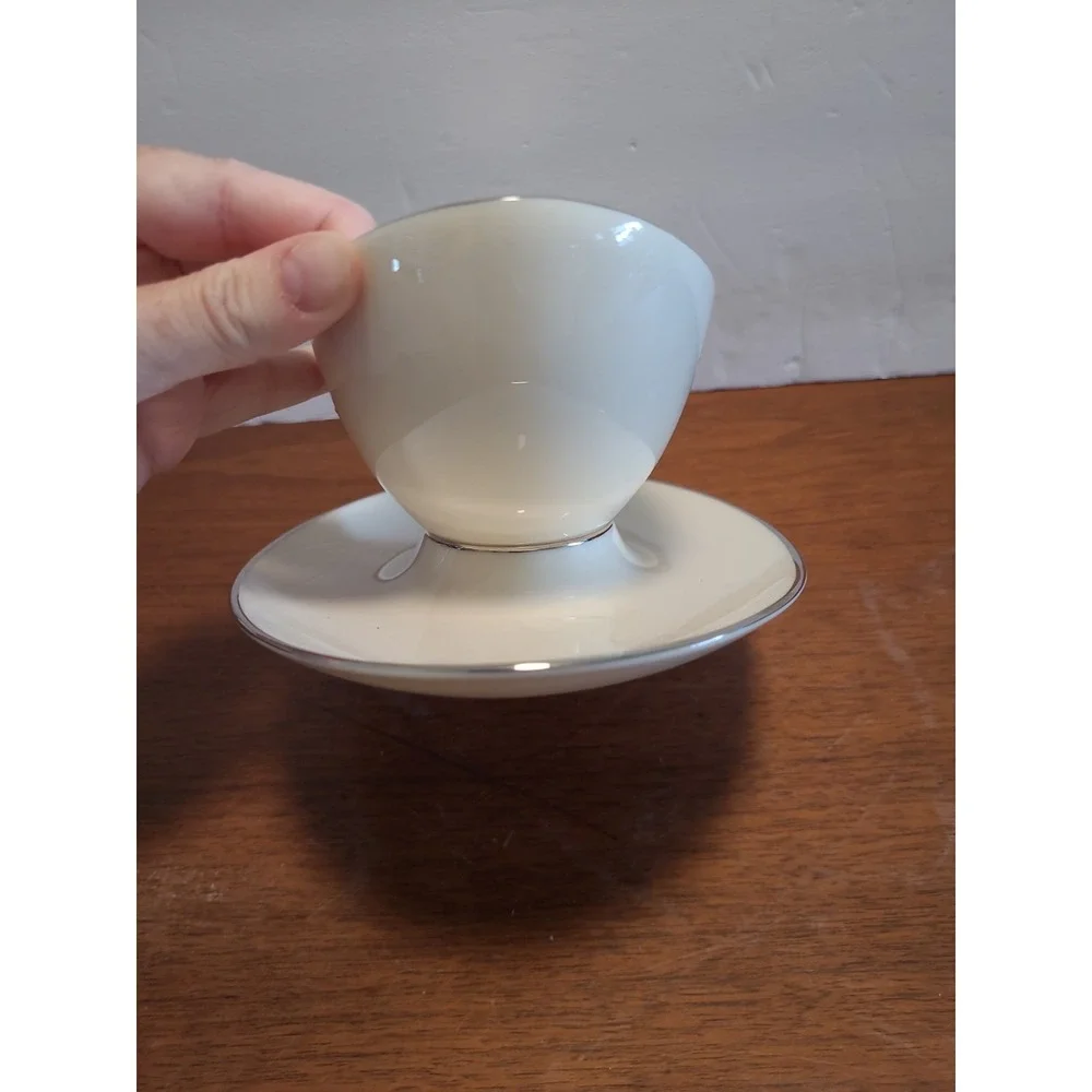 VINTAGE LENOX PRINCESS X516 OVAL GRAVY BOAT W ATTACHED UNDERPLATE Floral Gray